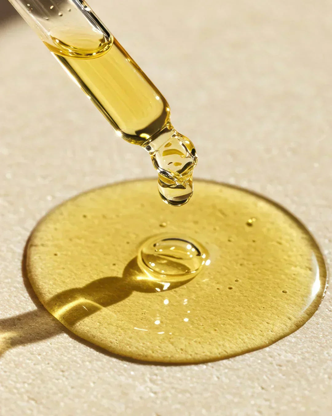 Sérum em óleo: benefícios e porque deve fazer parte da sua rotina de skincare